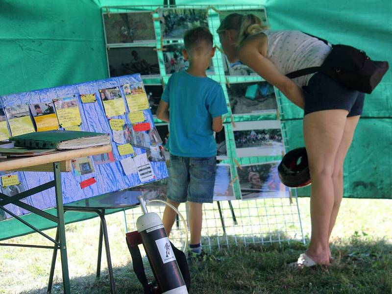 Bájnou Atlantidu se vydali hledat pod vedením skautů z prostějovského střediska Děti přírody milovníci soutěží a zájemci o skauting.