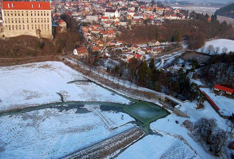 Napouštění Podhradského rybníka v Plumlově