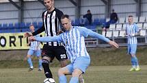 Fotbalisté Prostějova (ve světlém) prohráli s Českými Budějovicemi 0:1.