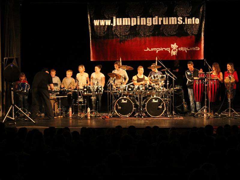 Jumping Drums v prostějovském Národním domě