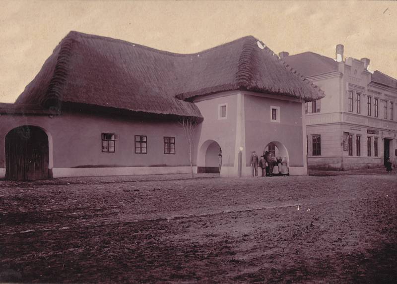 Dům se žudrem, r. 1890.