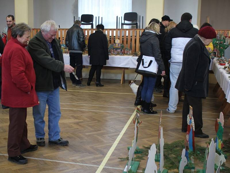 Výstava vánočních betlémů v kostelecké sokolovně