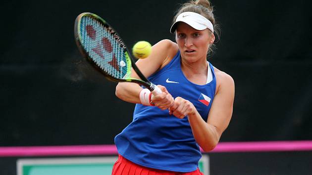 tenis FED CUP ČR - Kanada Vondroušová - Fernandez