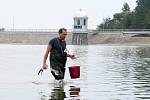 Hygienici měřili kvalitu vodu na plumlovské přehradě v pondělí 29.7. 2019