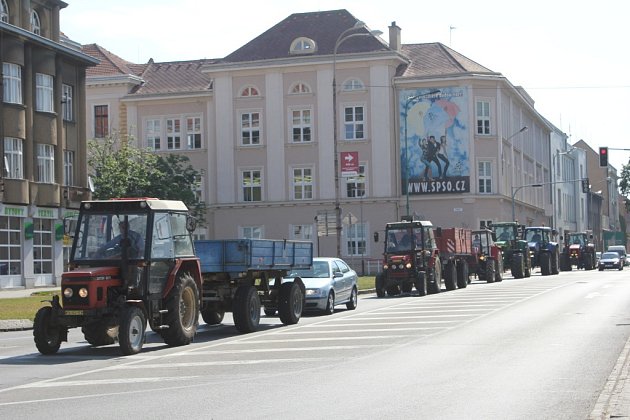 Protestní jízda zemědělců v Prostějově