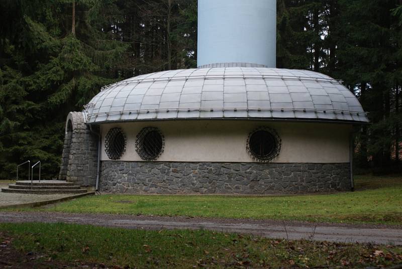 Meteoradar na vrcholu Skalky na Drahanské vrchovině