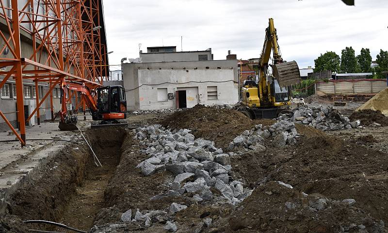 Výstavba hokejových šaten za zimním stadionem v Prostějově. 22.6. 2020