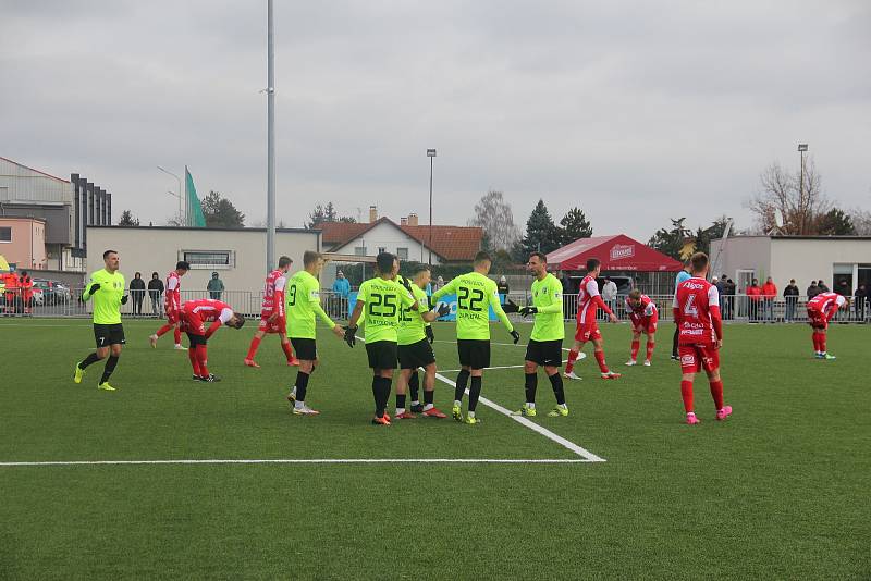 Fotbalisté Prostějova (v zeleném) porazili Pardubice 3:1.