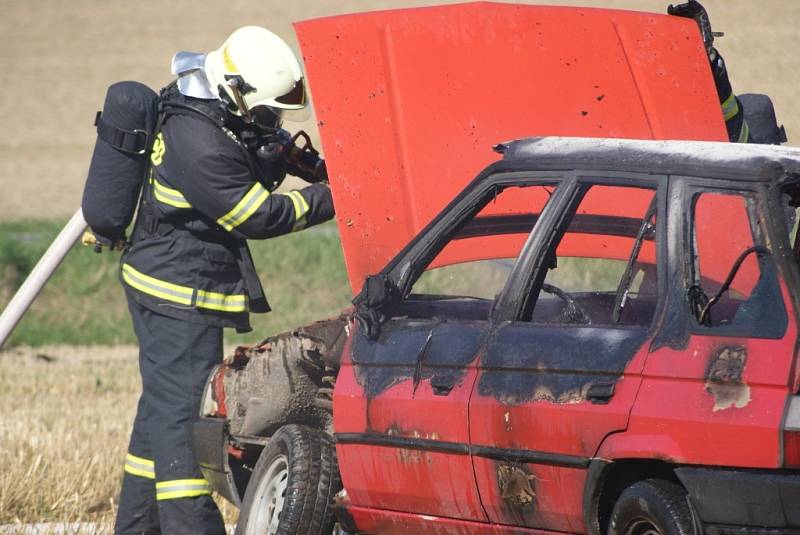 Vítání školního roku v Jednově - s hasiči, kynology, pěnovou bitvou a spoustou dalších překvapení