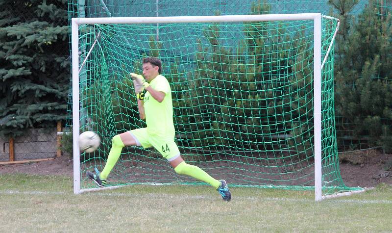 V Krumsíně se odehrál 22. ročník turnaje v malé kopané a vítězem se stal tým FC Pivo