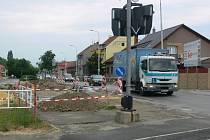 Rekonstrukce Olomoucké počítá s novým zabezpečením železničního přejezdu, s opravou křižovatky a Sladkovského a Barákovy ulice