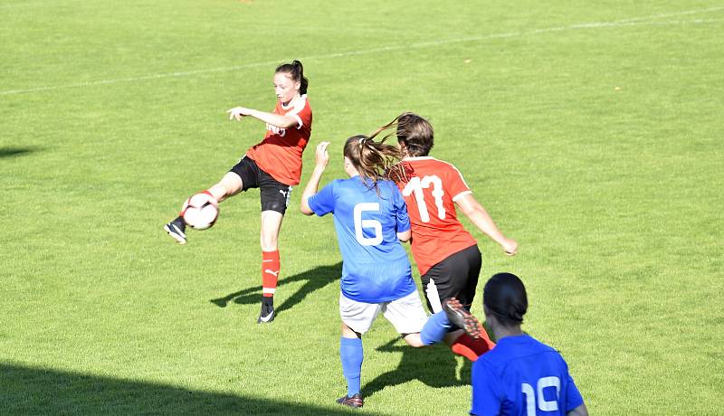 Mistrovská premiéra děvčat 1.SK Prostějov vyšla s Hodonínem nad očekávání - 9:1. 5.9. 2021