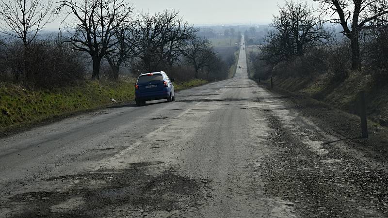 Tankodrom první kategorie. Silnice mezi Prostějovem a Ohrozimí. 9.3. 2021