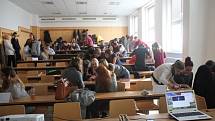 Literární soutěž pro studenty středních škol pořádaná knihovnou v prostorách školní budovy na Husově náměstí v Prostějově