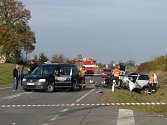 Tragická srážka renaultu a BMW u Čechůvek