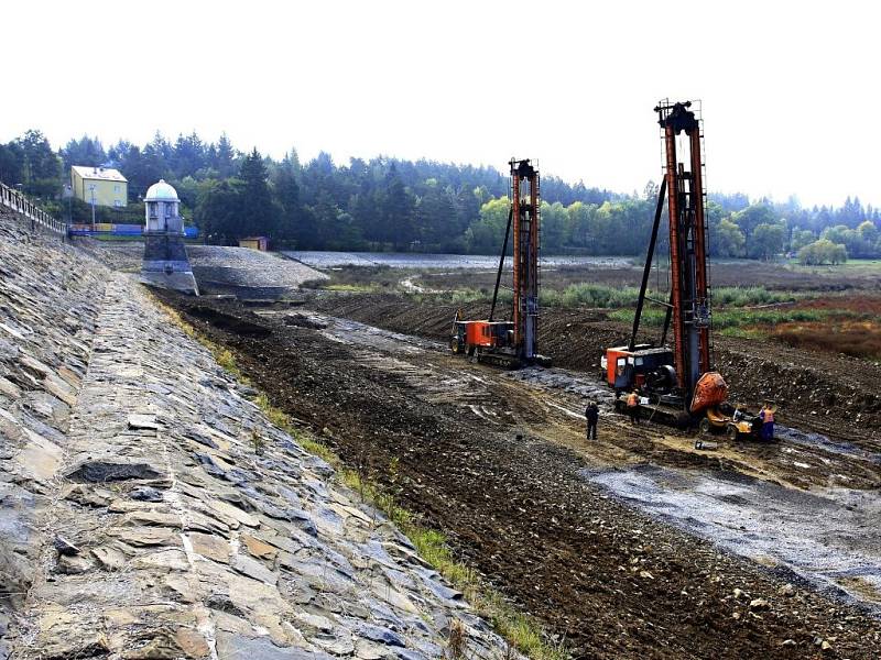 Vrtné soupravy na plumlovské přehradě