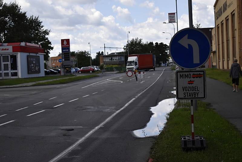 Hned několik uzavírek v centru Prostějova straší řidiče od začátku prázdnin a také s počátkem měsíce srpna.