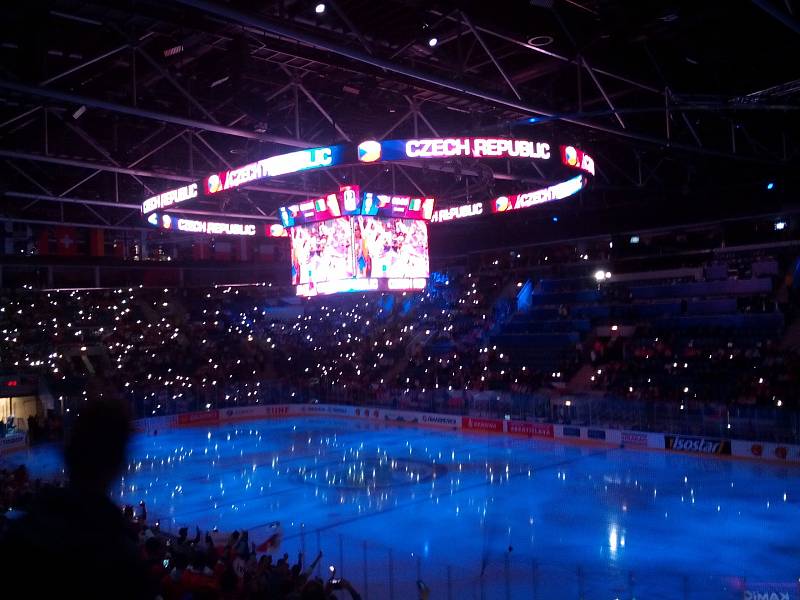 Fanouškovská banda na MS v hokeji v Bratislavě (Prostějov + Vražné Hynčice)