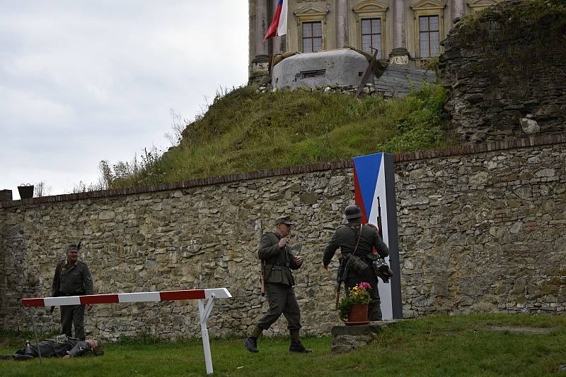 Akce připomínající historii 2. světové války nabídla pestrou přehlídku zbraní, techniky či uniforem několika armád, 18. 9. 2021