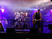 Do Vrchoslavic se opět po roce sjeli fanoušci rockové hudby, aby oslavili konec školního roku hudebním zážitkem. Na místním Zámlyní se konal osmý ročník tradičního festivalu Rockový mlýn.