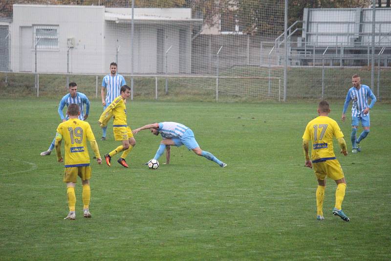 Prostějovští fotbalisté (v modrém) proti Varnsdorfu