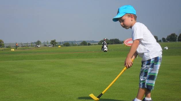 Na golfu v Kostelci