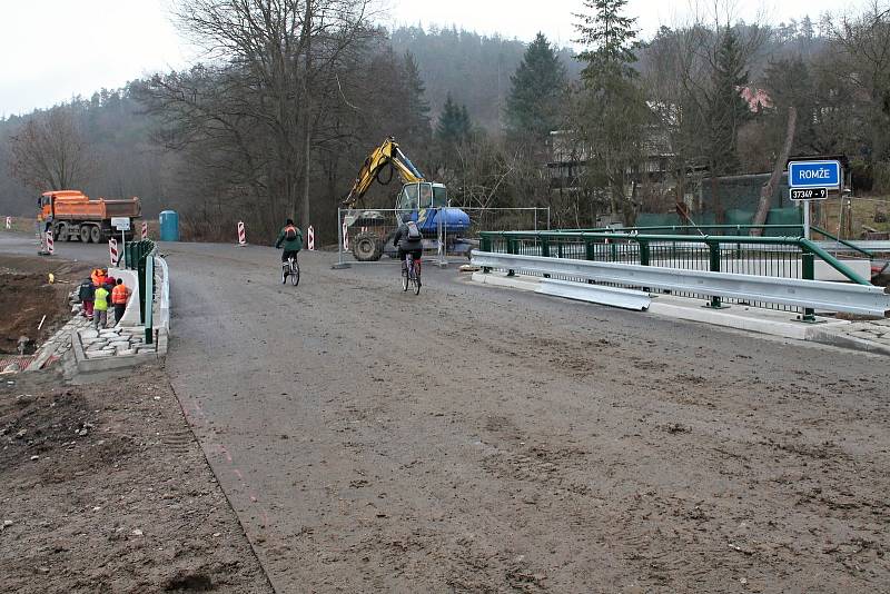 Výstavba dvou nových mostů v Ptenském Dvorku na Prostějovsku