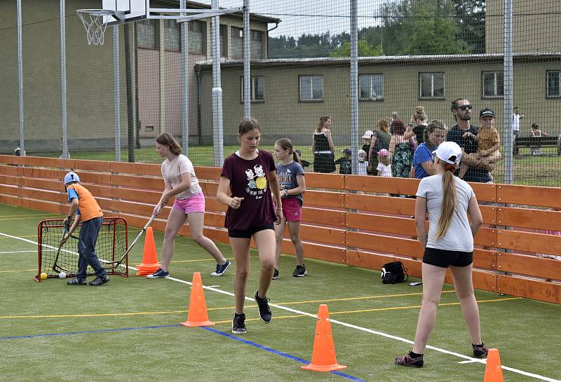 Určice slavily otevření nového multifunkčního hřiště. 24.6. 2022