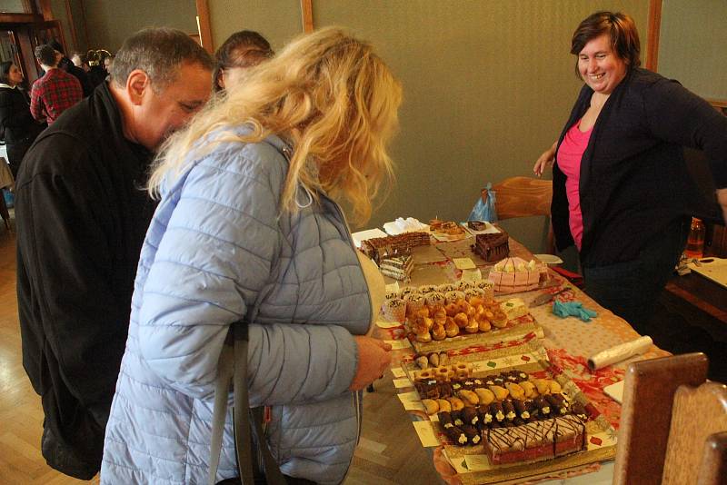 Na prostějovský Restaurant day jen tak nezapomenou milovníci španělské kuchyně i české klasiky.