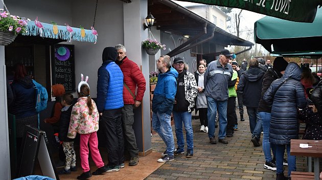 Zahájení letošní sezony v zahradní restauraci U Kozenek, 1. 4. 2023