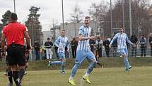 Fotbalisté Prostějova (ve světlém) prohráli s Českými Budějovicemi 0:1.