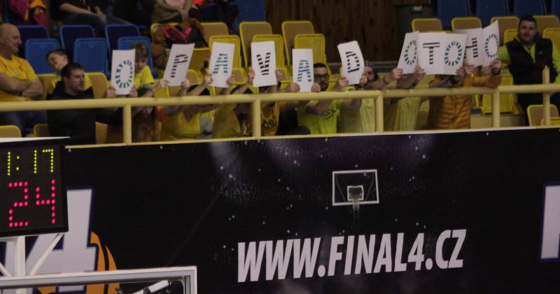 Nymburk si ve finále Českého poháru poradil i s Opavou. Zdolal ji 72:52 a může se tak radovat ze zisku další ceny.