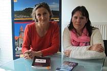 Prostějovská rodačka, malířka a spisovatelka Lenka Civade četla spolu se svou kamarádkou a francouzskou spisovatelkou Anne Delaflotte Mehdevi publiku v Bruselu