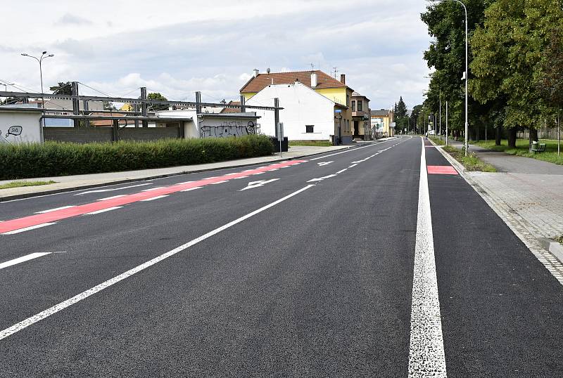 Rekonstruovaná Vrahovická ulice v úseku od náměstí Padlých hrdinů po křižovatku s Janáčkovou ulicí, 9.6. 2022