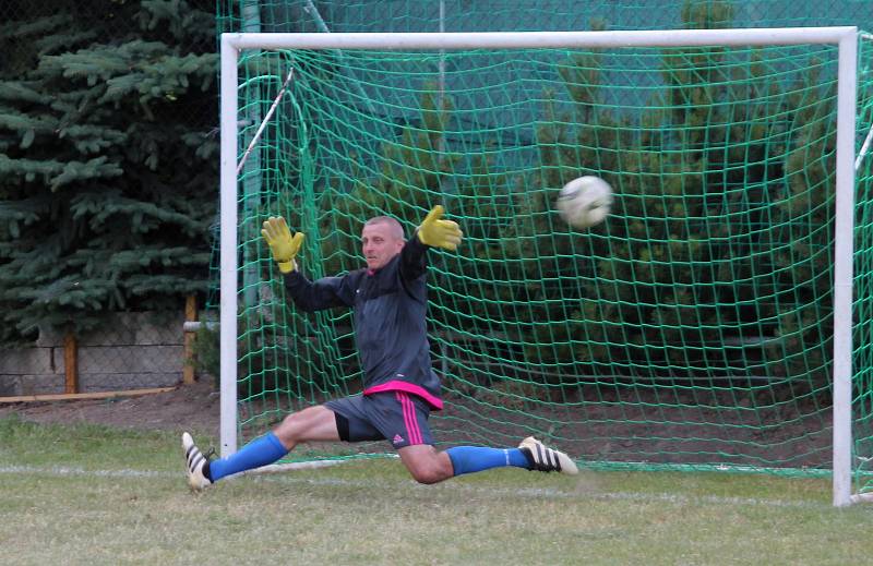 V Krumsíně se odehrál 22. ročník turnaje v malé kopané a vítězem se stal tým FC Pivo