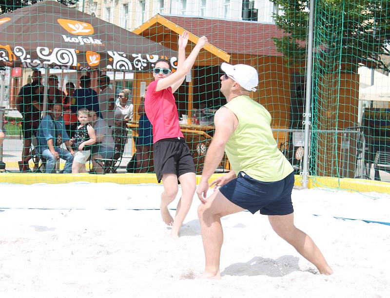 Beach volejbalový turnaj facebookové skupiny Prostějov bez cenzury