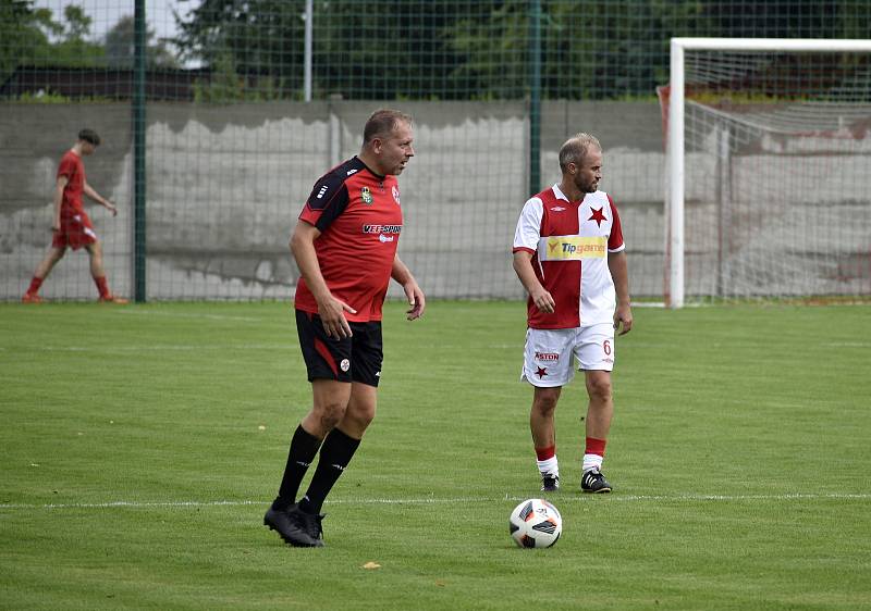 V rámci oslav 90. výročí fotbalu v Kostelci na Hané, se představili bývalí hráči pražské Slavie a v krajském derby Čechovice. 28.8. 2022