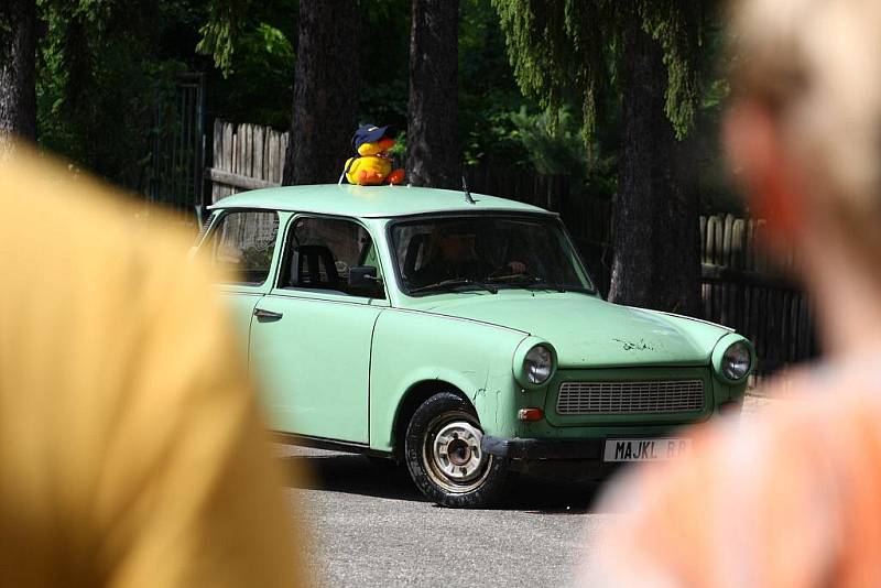 Trabant sraz Morava 2011 v plumlovském kempu Žralok