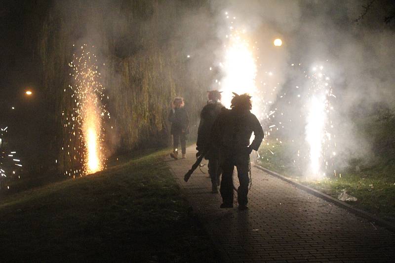 Rozsvěcení vánočního stromu v Kostelci