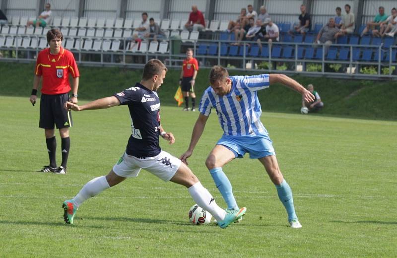 Prostějovští fotbalisté opět bodovali. V sobotu dopoledne na svém hřišti zdolali rezervu Slovácka 3:1.