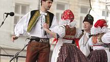 Velikonoční trhy v Prostějově s vystoupením folklórního souboru Mánes