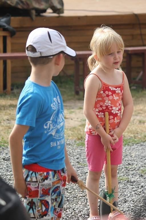 Zámecké klání o srdce dívek a paní na plumlovském zámku