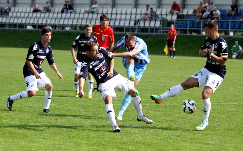 Prostějovští fotbalisté opět bodovali. V sobotu dopoledne na svém hřišti zdolali rezervu Slovácka 3:1.