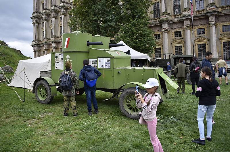 Akce připomínající historii 2. světové války nabídla pestrou přehlídku zbraní, techniky či uniforem několika armád, 18. 9. 2021