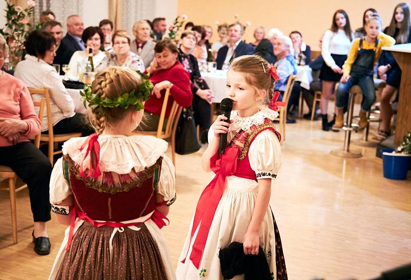 Slatinky žijí kulturním i společenským životem.