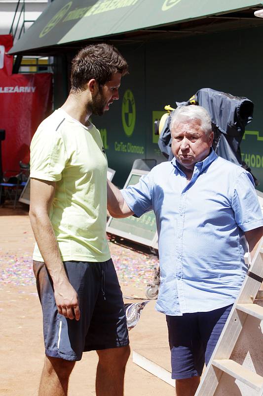 V Prostějově proběhlo finále dvouhry turnaje Czech Open, z vítězství se radoval Jiří Veselý. Miroslav Černošek