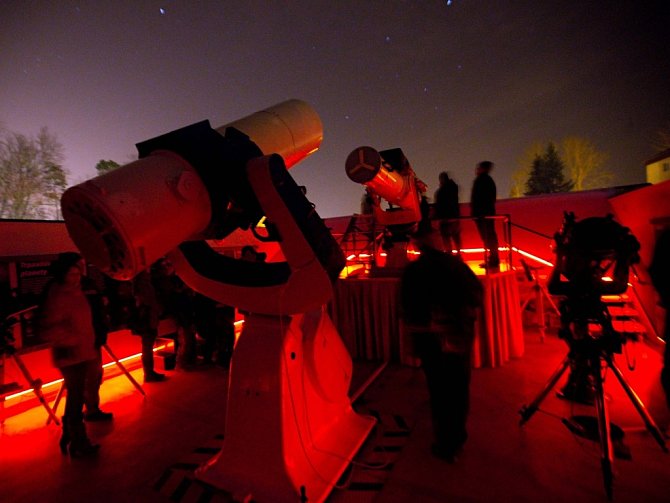 Nový dalekohled na hvězdárně v Prostějově