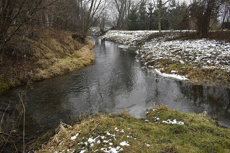 V blízkém okolí říček Romže a Hloučely se chystá revitalizace, jejímž výsledkem bude několikahektarová relaxační zóna. 2. 2. 2022