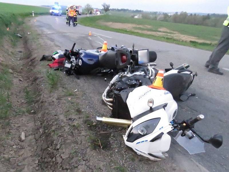 Jízda motorkářů neskončila dobře.