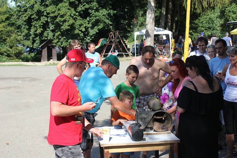 Trabant sraz Morava v kempu Žralok na Plumlově 2019